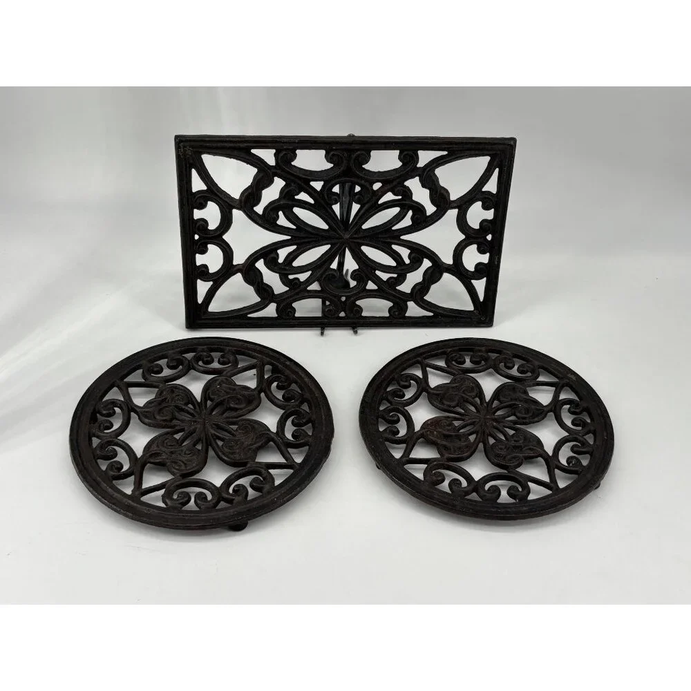 Cast Iron Trivet Flower Trivets with Pegs Heat Resistant Hot Pot Holder,‎ lot of